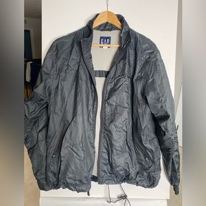 Gap black windbreaker size medium